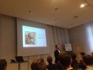 Dieter Schrohe nennt Vor- und Nachteile von Google