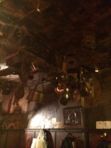 Wandmalereien, Erinnerungsstücke, Bilder: Der "Eimer" hat Geschichte