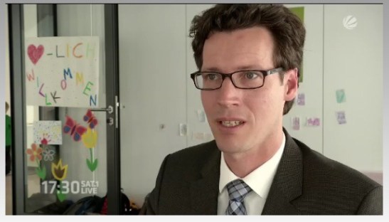 Heute bei Sat.1 17.30 live im TV: Die IHK-Kita und IHK-Geschäftsführer Gordon Bonnet. Bildquelle: SAT.1